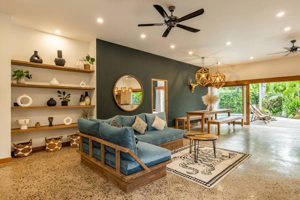 Villa Designer New 3Bdr - Lush Garden+Pool Gili Trawangan Esterno foto