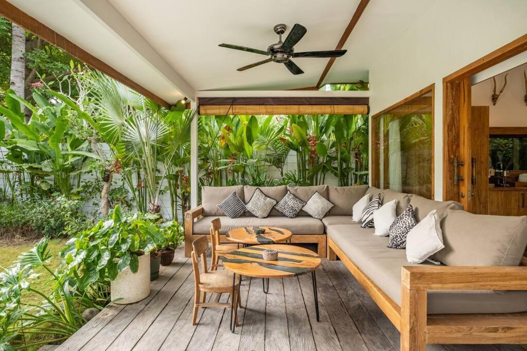 Villa Designer New 3Bdr - Lush Garden+Pool Gili Trawangan Esterno foto