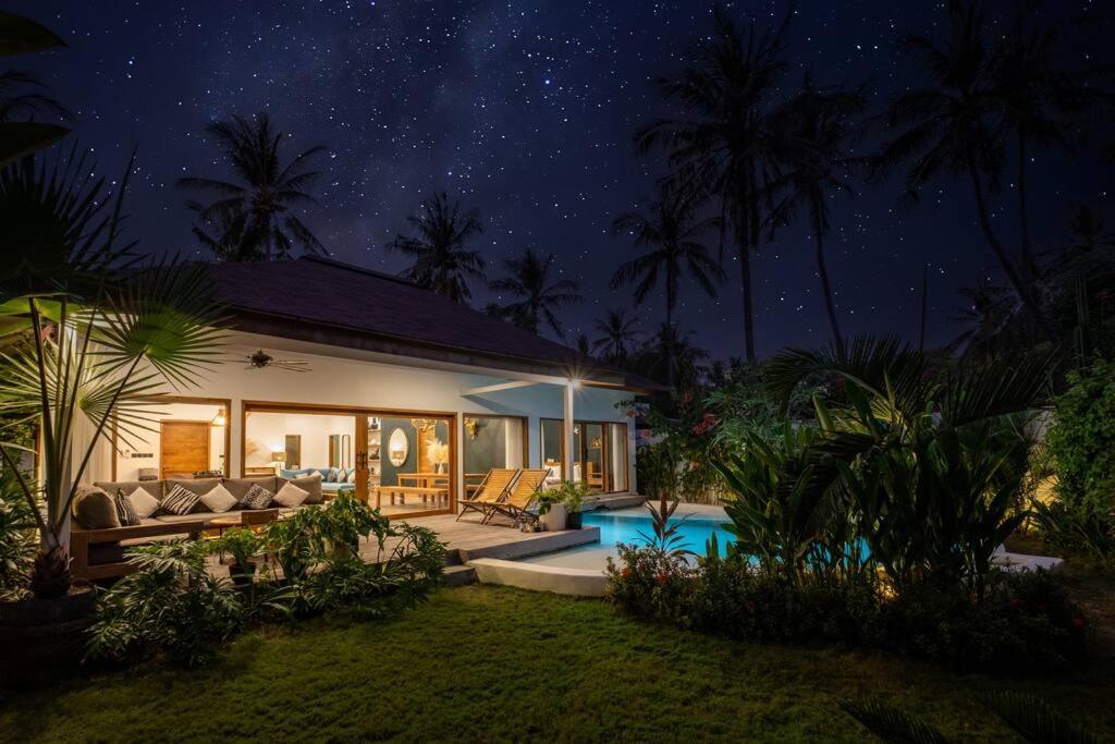 Villa Designer New 3Bdr - Lush Garden+Pool Gili Trawangan Esterno foto