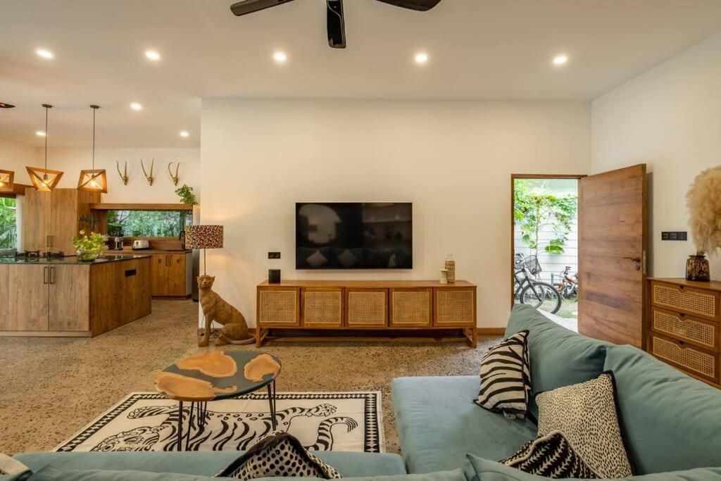 Villa Designer New 3Bdr - Lush Garden+Pool Gili Trawangan Esterno foto